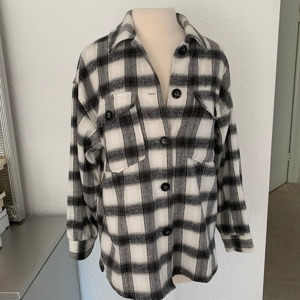 Forever 21 Black Plaid Relaxed Fit Shacket